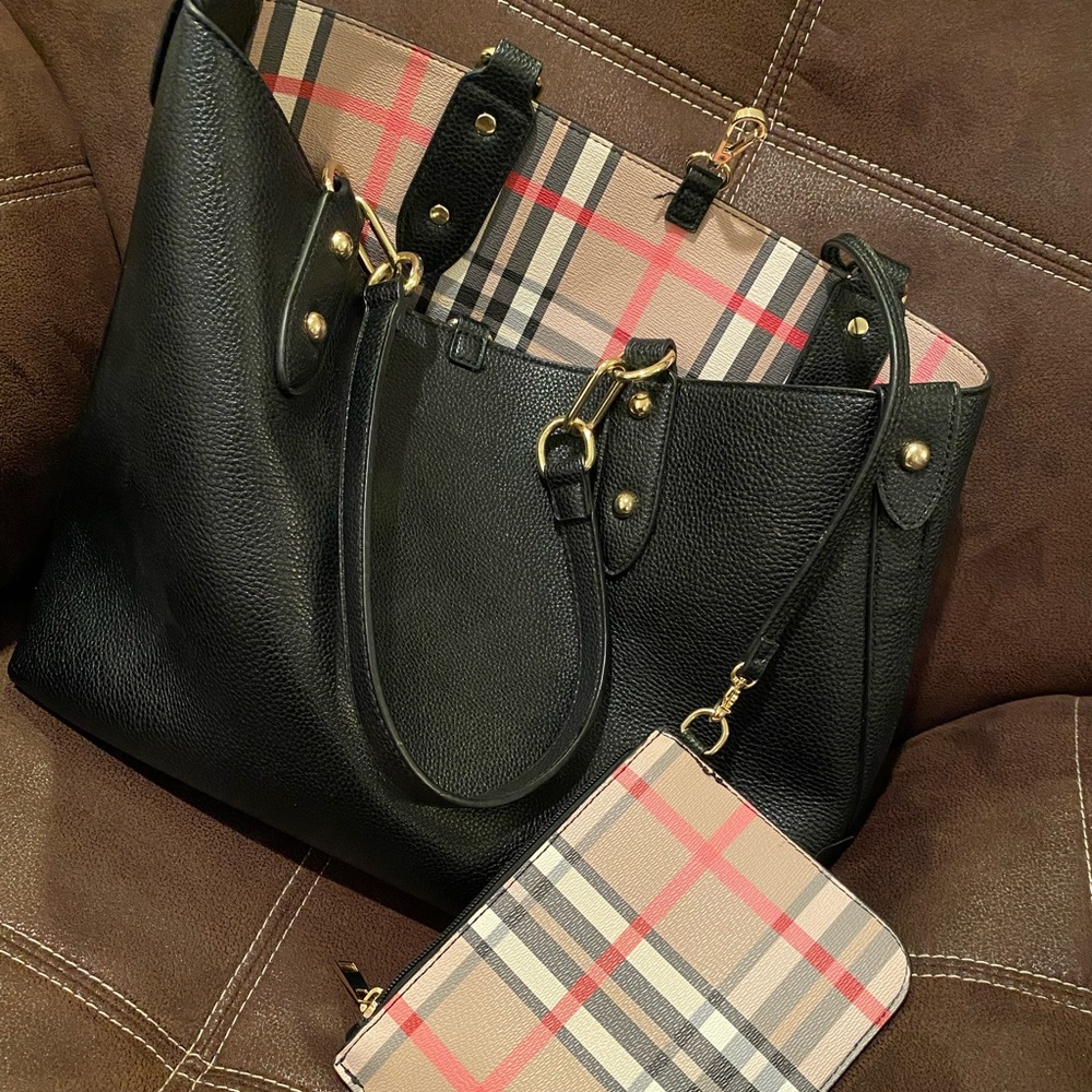 Oxford Reversible Tote w/ Wallet
